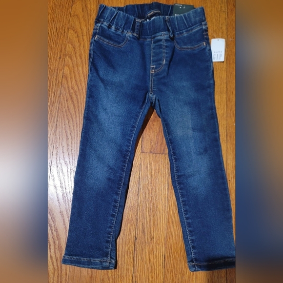Nwt gap toddler girl Jeggings size 3 years - Picture 1 of 3